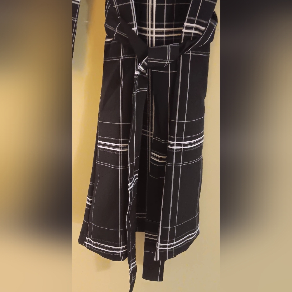 Moodo Womans Tie At Waist dress, M, Black/white, P2P 17.5, L 30", NWT - Picture 4 of 8